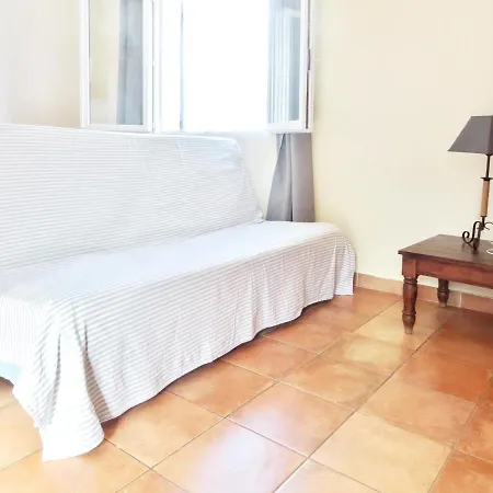 Maison D'une Avec Vue Sur La Mer Et Terrasse Amenagee A Hébergement de vacances Cateri