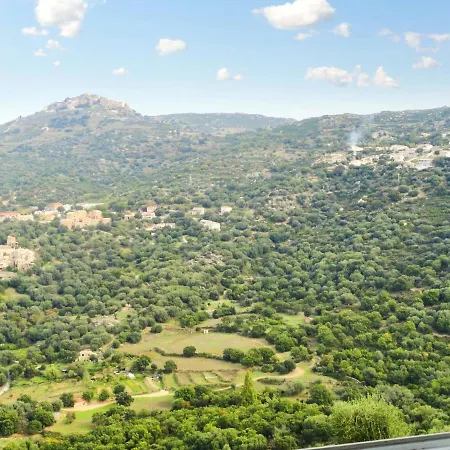 Maison D'une Avec Vue Sur La Mer Et Terrasse Amenagee A Hébergement de vacances Cateri