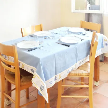 Maison D'une Avec Vue Sur La Mer Et Terrasse Amenagee A Hébergement de vacances